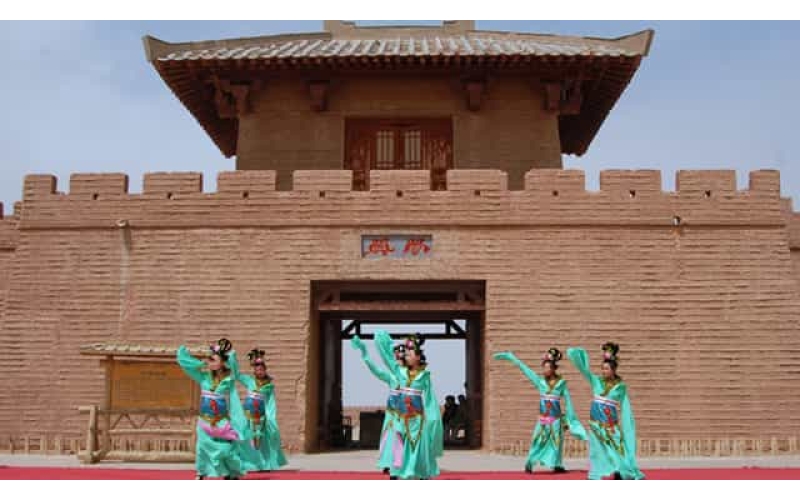 敦煌陽關(guān)古建筑群活動場地